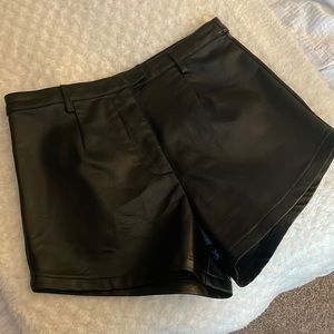 Princess Polly : Black faux leather shorts size 6